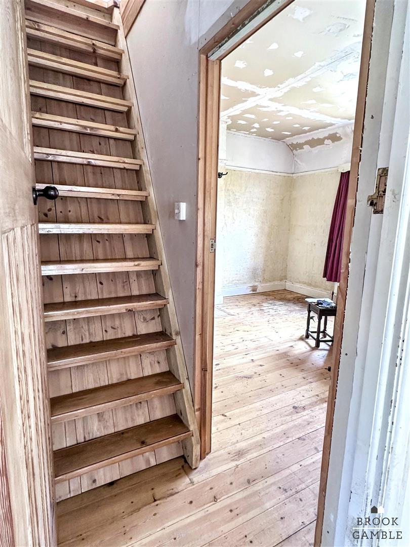 3 Bedroom House. Victoria Drive in Eastbourne,  17